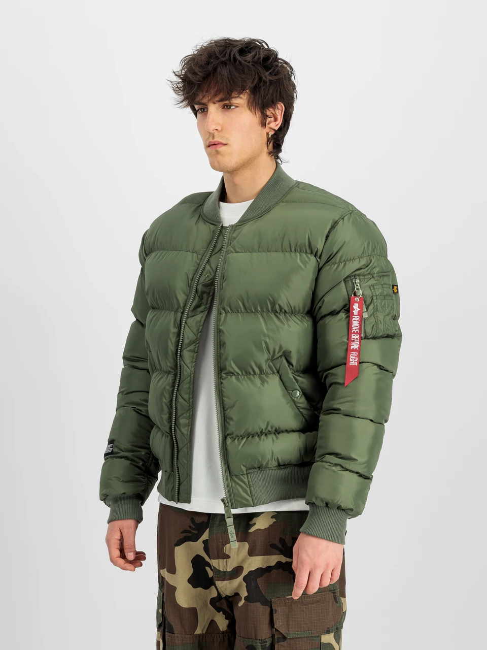 Alpha Industries 258125, olivová, produktová fotografia 1